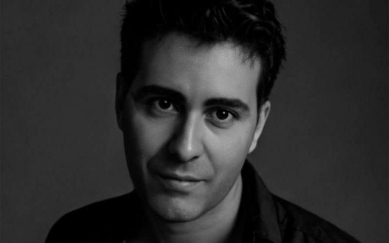 Un cantautore di talento: Gianluca Maria Bambace e la sua passione per la Calabria